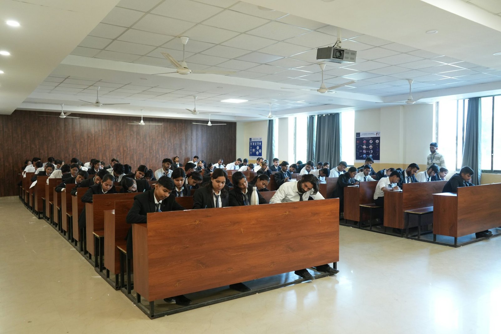 Scholarships for Masters Programs 2026: Deadlines, Eligibility & Apply Links